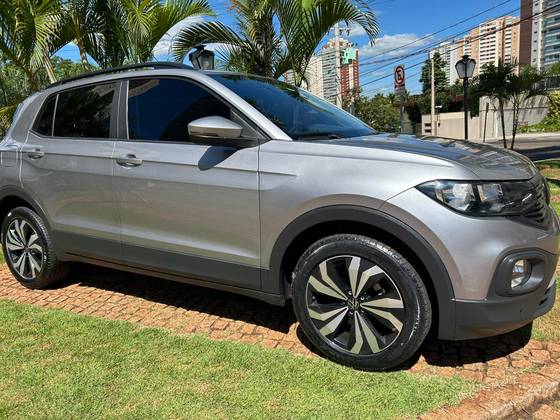 VOLKSWAGEN T-CROSS 1.0 200 TSI TOTAL FLEX AUTOMÁTICO VOLKSWAGEN T-CROSS 1.0 200 TSI TOTAL FLEX AUTOMÁTICO
